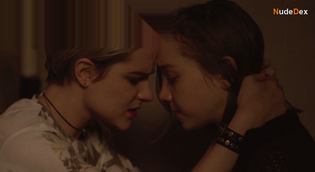 Evan Rachel Wood in Allure, photo 1