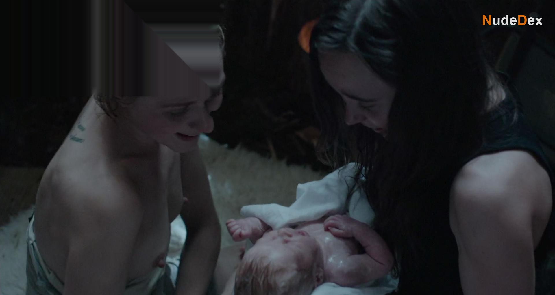 Evan Rachel Wood in Into The Forest, photo 5