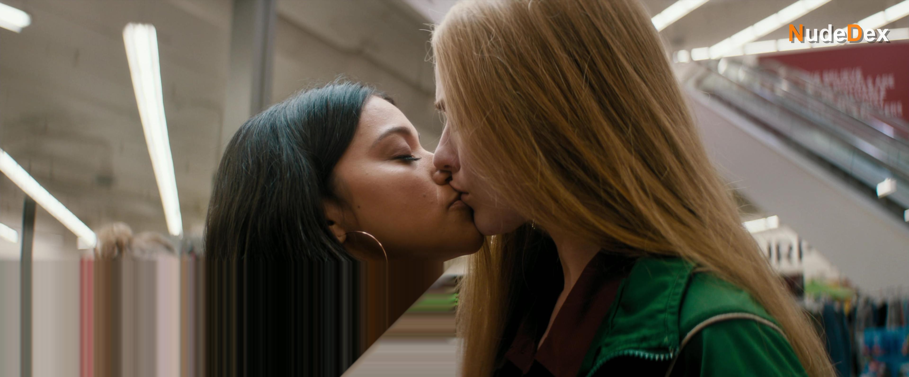 Evan Rachel Wood in Kajillionaire, photo 2