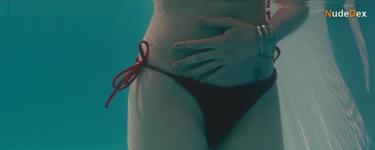 Evan Rachel Wood in The Life Before Her Eyes, photo 7
