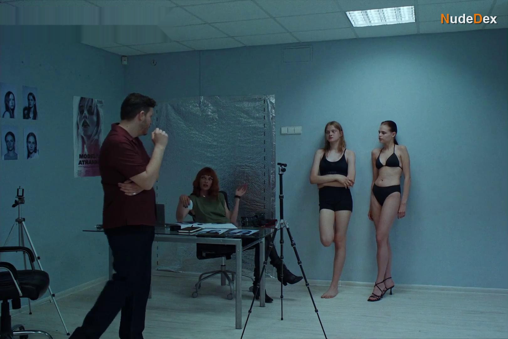Eva Vaitulionyte in Toxic, photo 4
