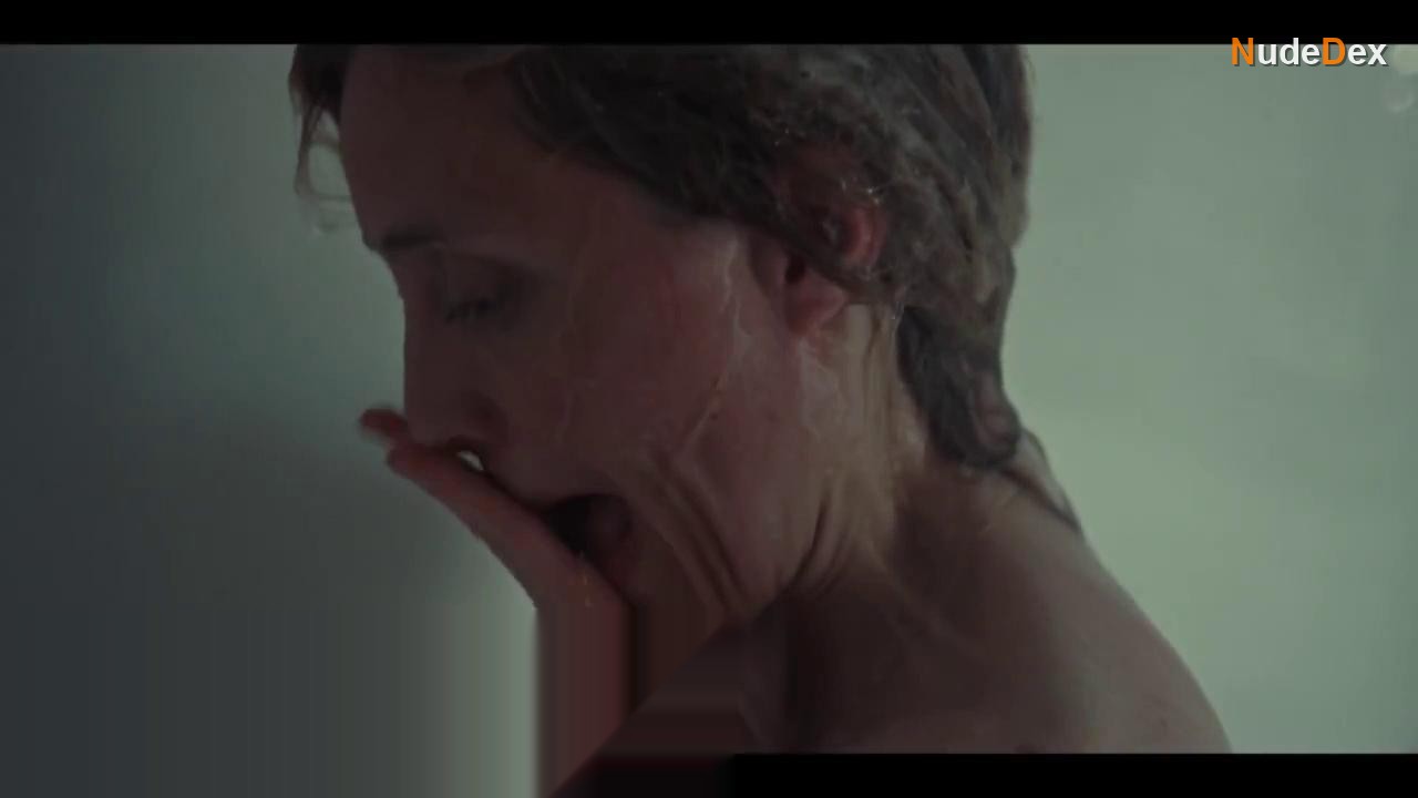 Evelyne Brochu in Chouchou, photo 10