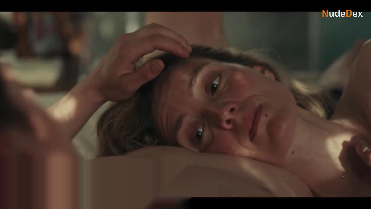 Evelyne Brochu in Chouchou, photo 18