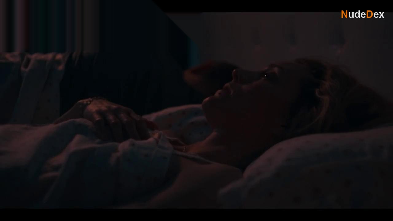 Evelyne Brochu in Chouchou, photo 20