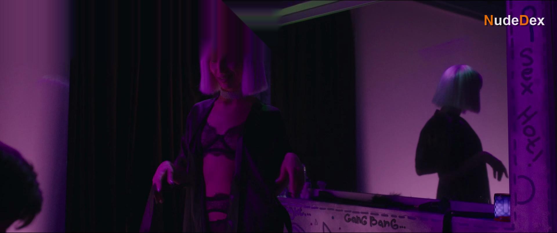 Evgenia Romanova in Pervyy Raz, photo 5