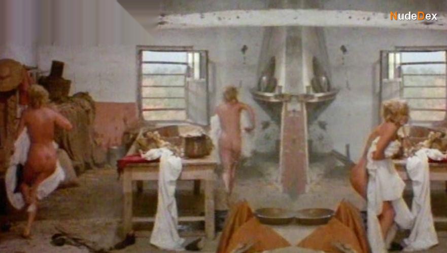 Ewa Aulin in Fiorina La Vacca, photo 4