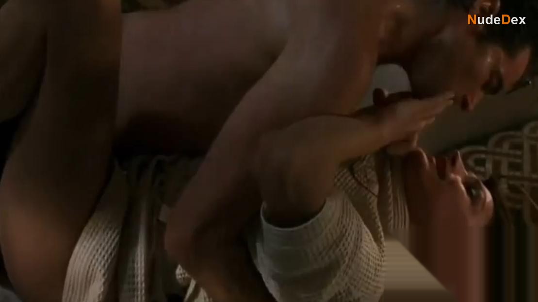 Famke Janssen in Goldeneye, photo 6
