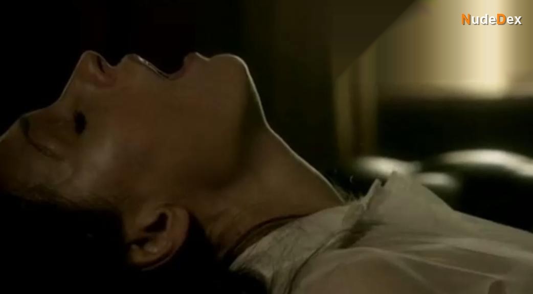 Famke Janssen in Hemlock Grove, photo 1