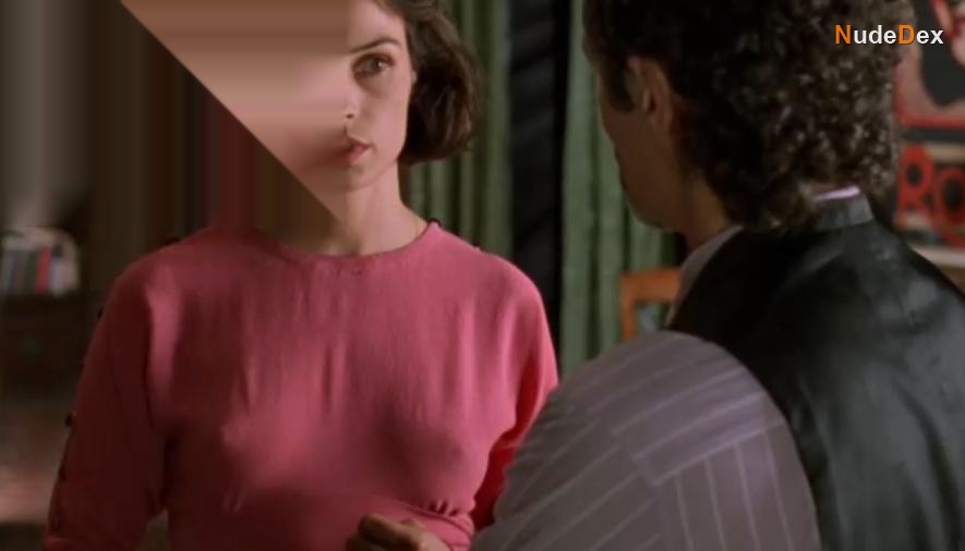 Famke Janssen in Lord Of Illusions, photo 3