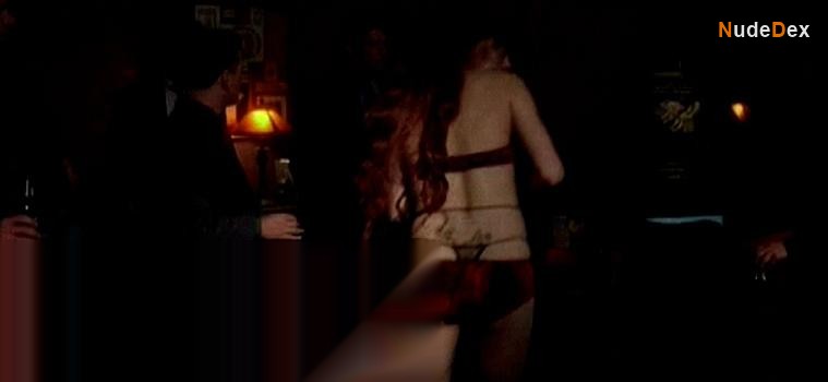 Famke Janssen in Made, photo 7