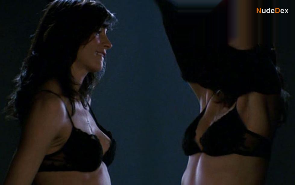 Famke Janssen in Nip Tuck, photo 7