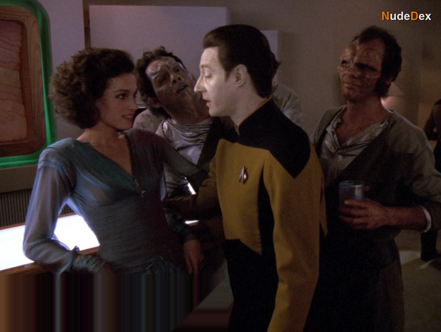 Famke Janssen in Star Trek The Next Generation, photo 7