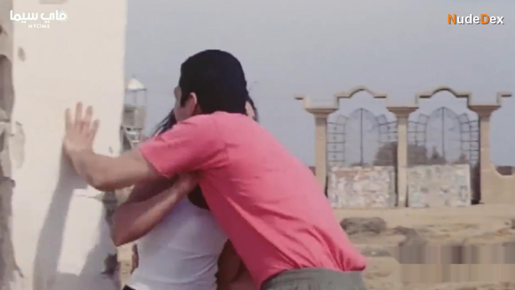 Farah Youssef in Qoboulat Masrouqa, photo 3