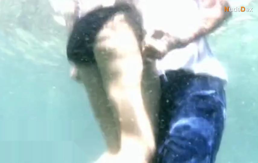 Farah Zeynep Abdullah in Bi Kucuk Eylul Meselesi, photo 4
