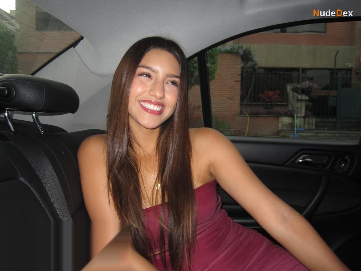 Fernanda Llanos in Humor Peru, photo 3