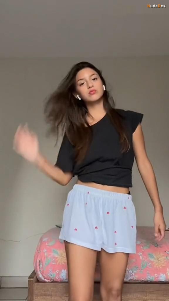 Fernanda Llanos in The Body Nation, photo 28