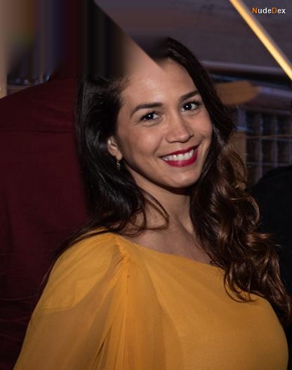 Fiorella Luna in Two Sisters, photo 4