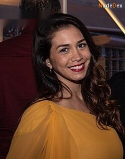 Fiorella Luna in Two Sisters, photo 8