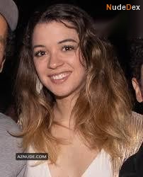 Fiorella Pennano in Ven, Baila, Quinceanera, photo 2