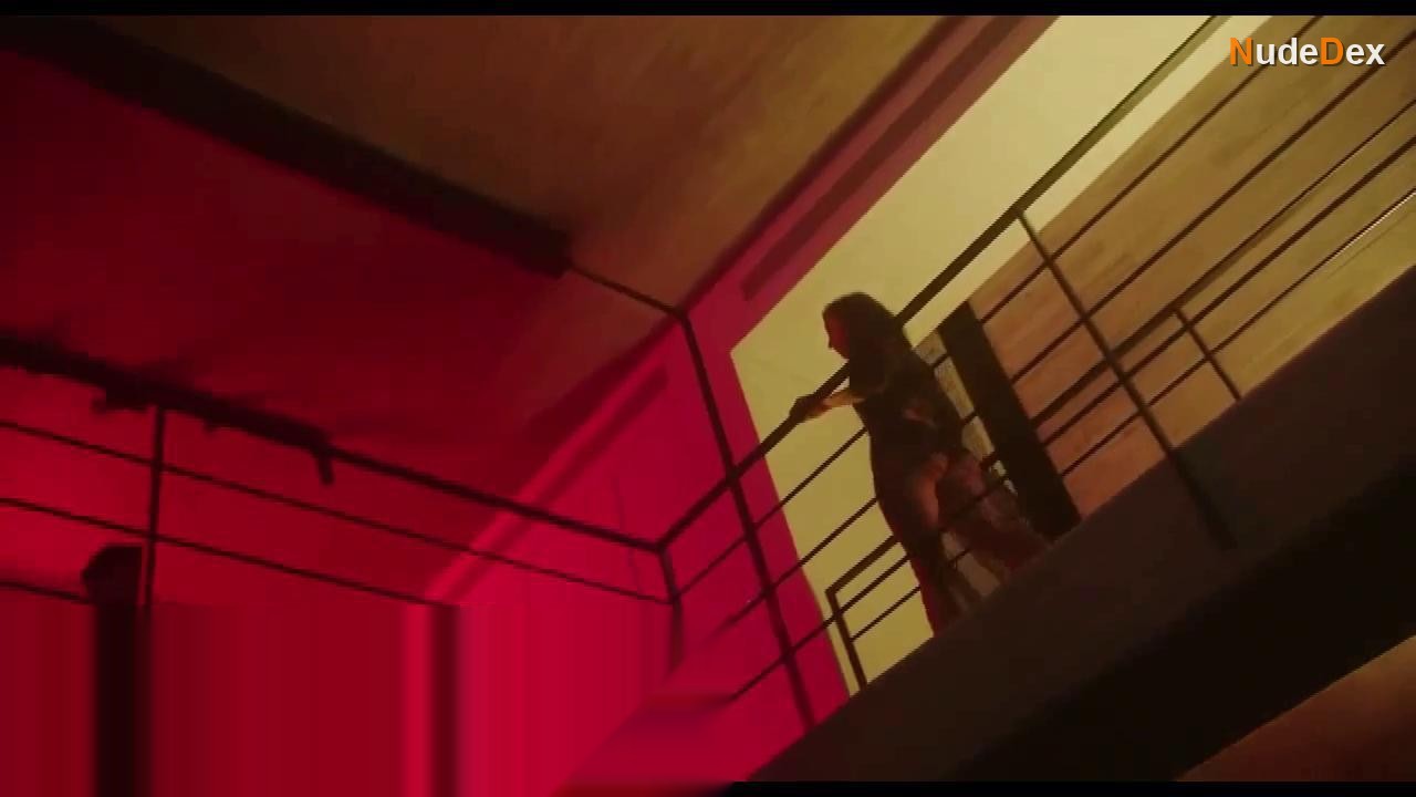 Flavia Bechara in Awake, photo 5