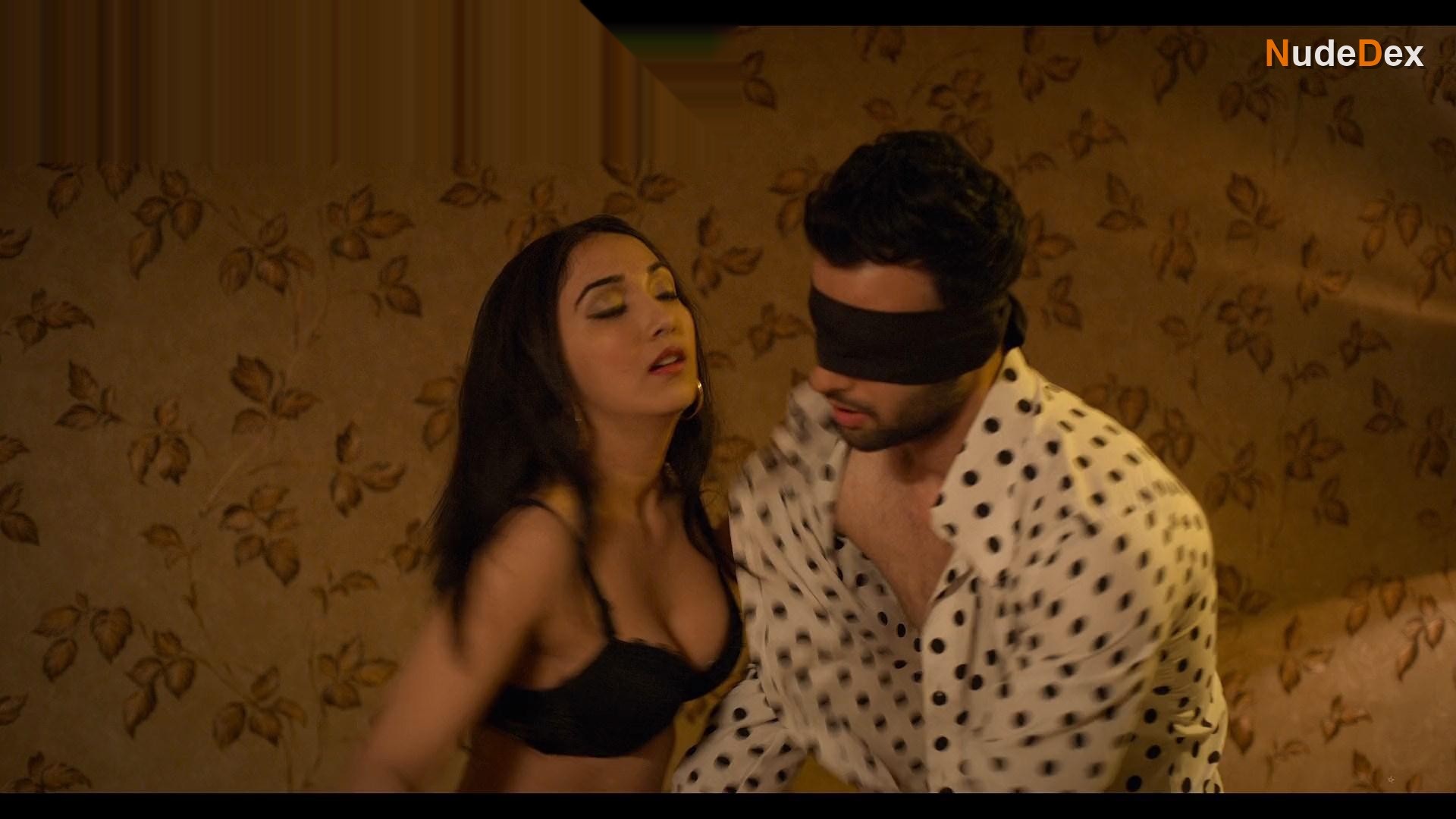 Flora Saini in City Of Dreams, photo 7