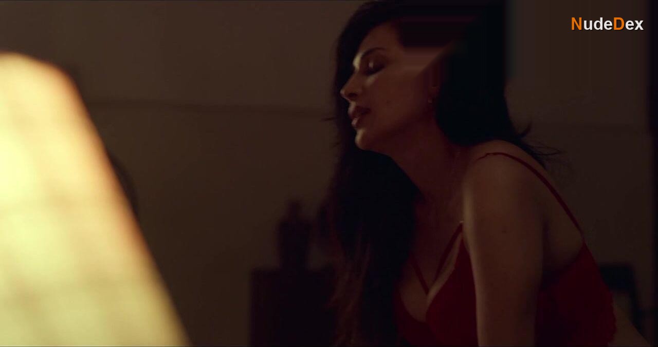 Flora Saini in City Of Dreams, photo 39