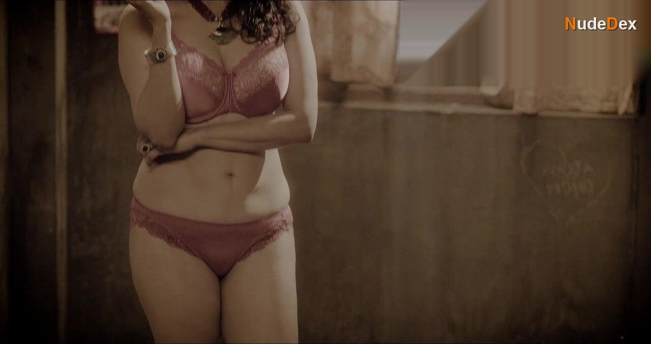 Flora Saini in City Of Dreams, photo 41