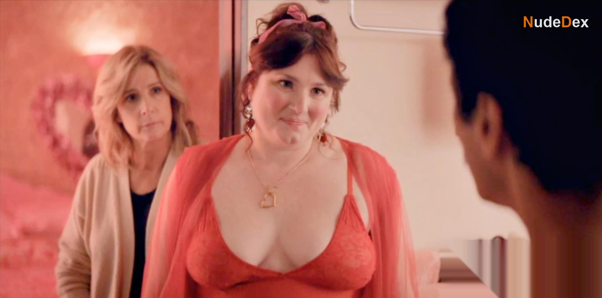 Florence Hartigan in Madam, photo 11