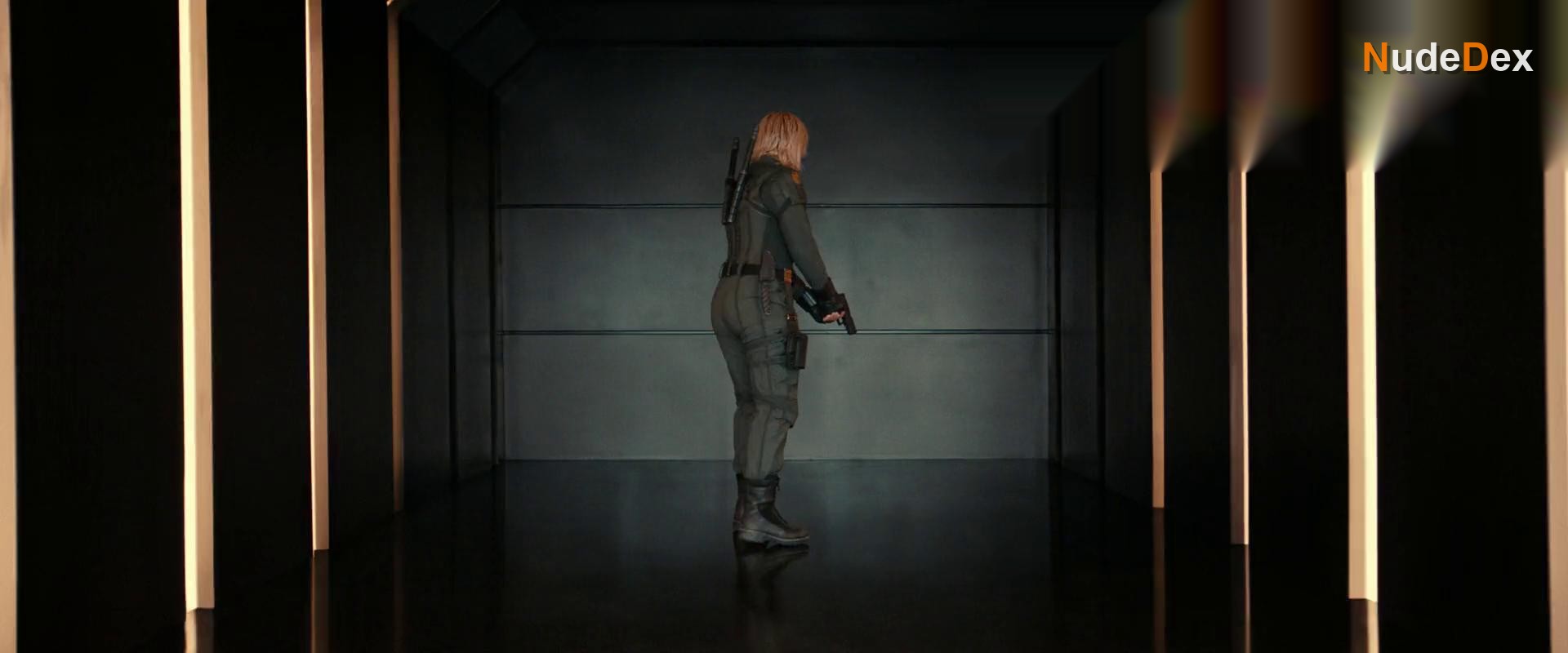 Florence Pugh in 9df12e6c71b34c709e1bb49899154205, photo 1