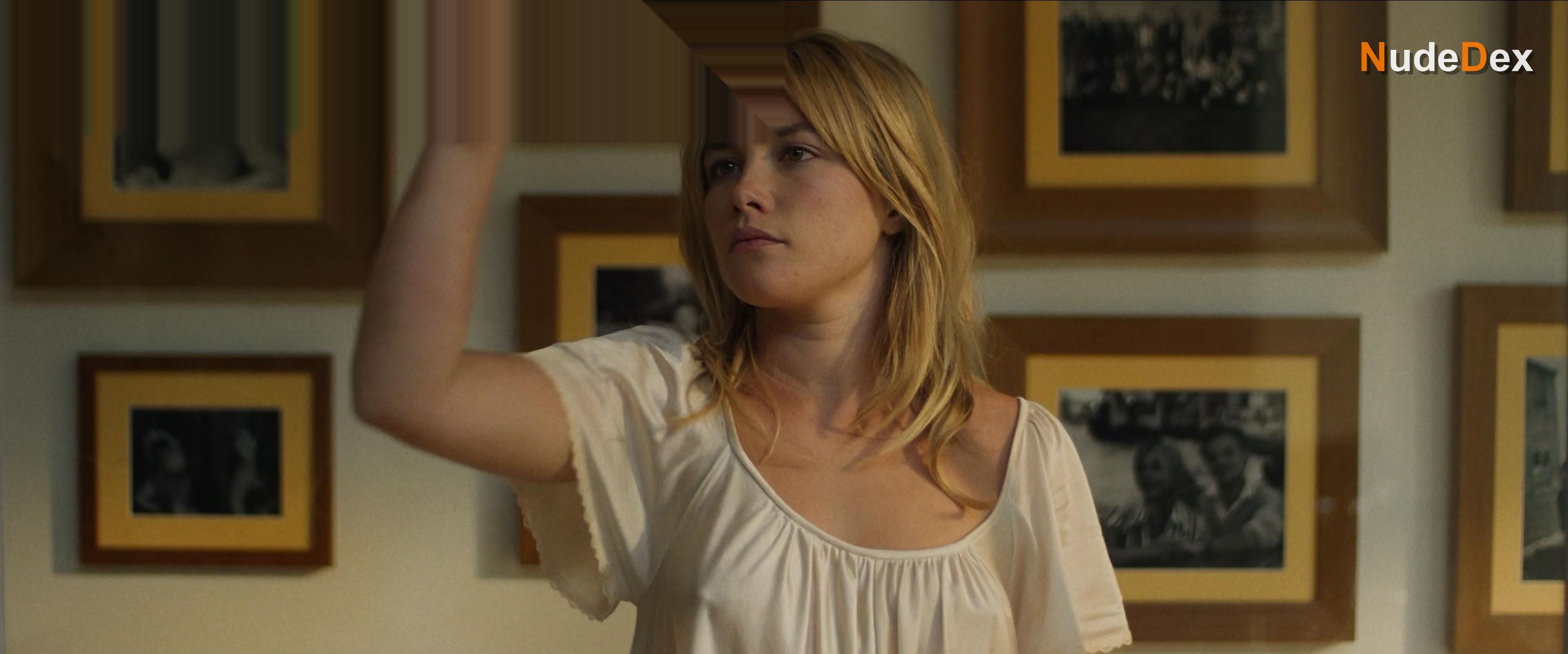 Florence Pugh in Dontworrydarling, photo 2