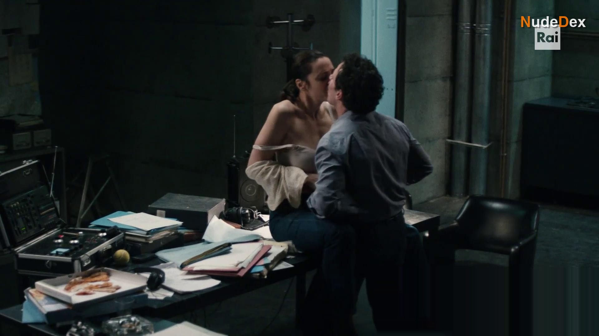 Francesca Inaudi in Il Cacciatore, photo 4