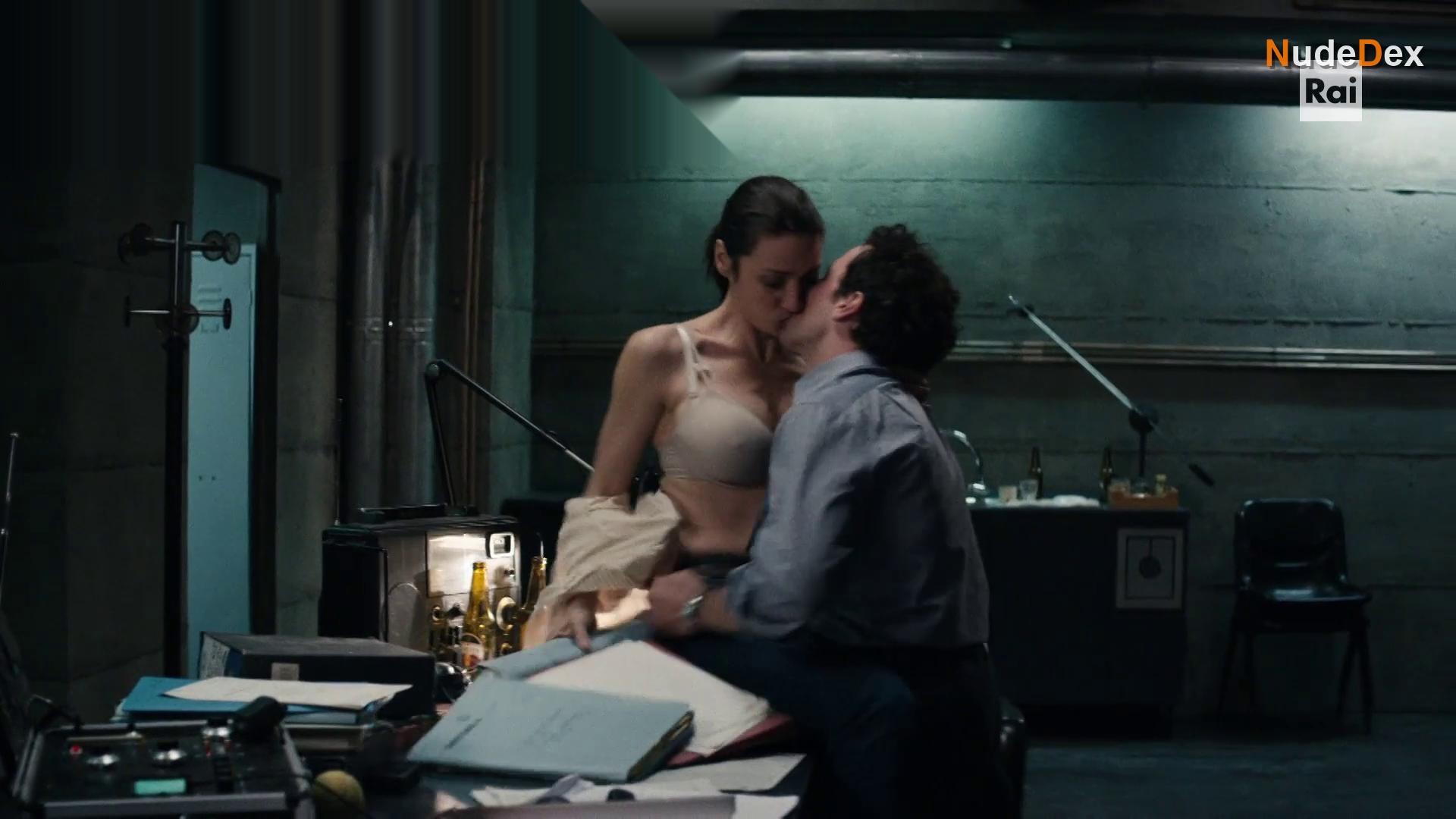 Francesca Inaudi in Il Cacciatore, photo 6