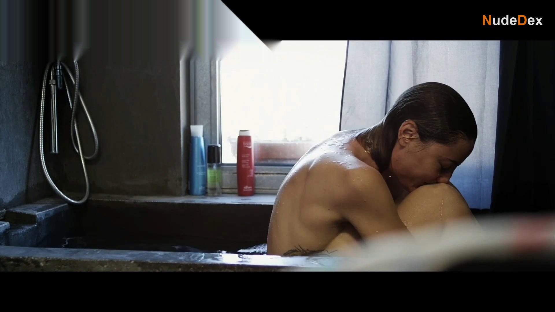 Francesca Inaudi in Ninna Nanna, photo 3