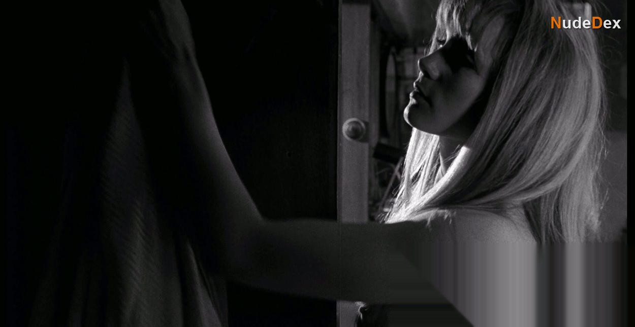 Francoise Dorleac in Cul De Sac, photo 3