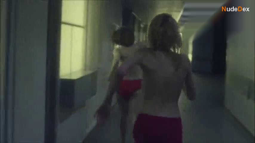 Frederikke Dahl Hansen in Teenland, photo 3