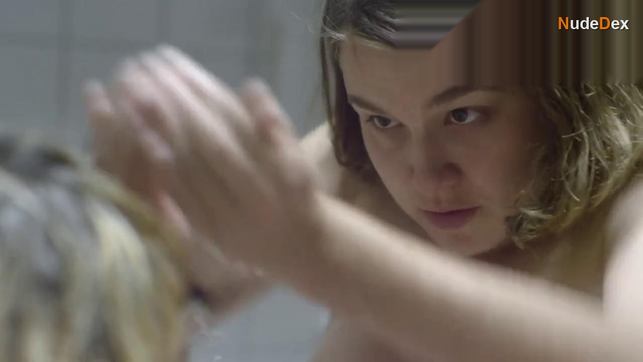 Frederikke Dahl Hansen in Teenland, photo 5