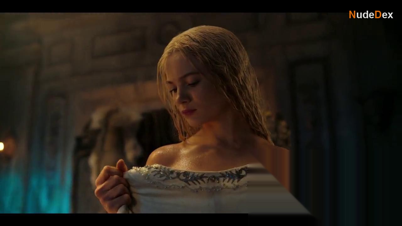 Freya Allan in The Witcher, photo 105