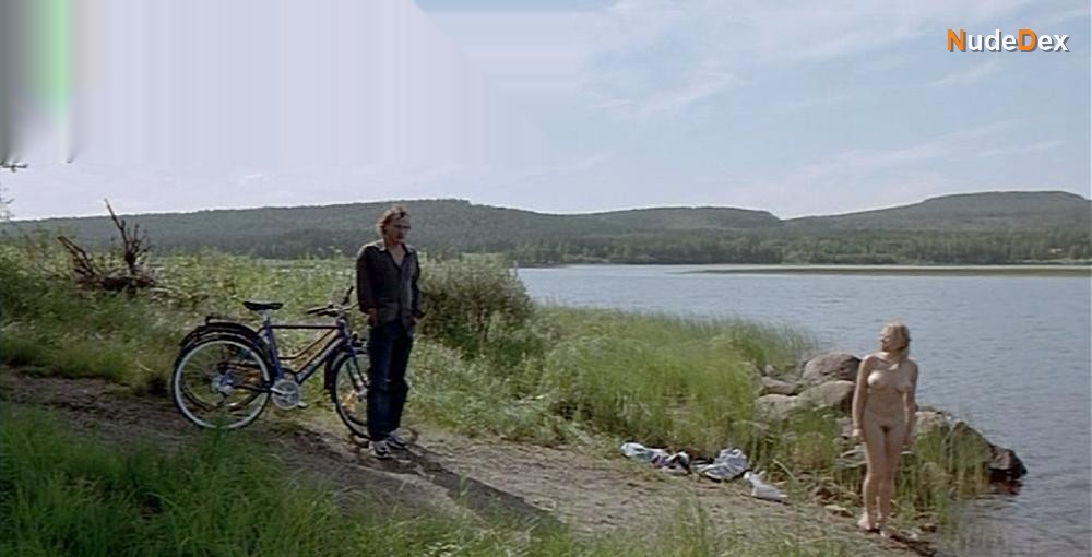 Frida Hallgren in As It Is In Heaven, photo 4