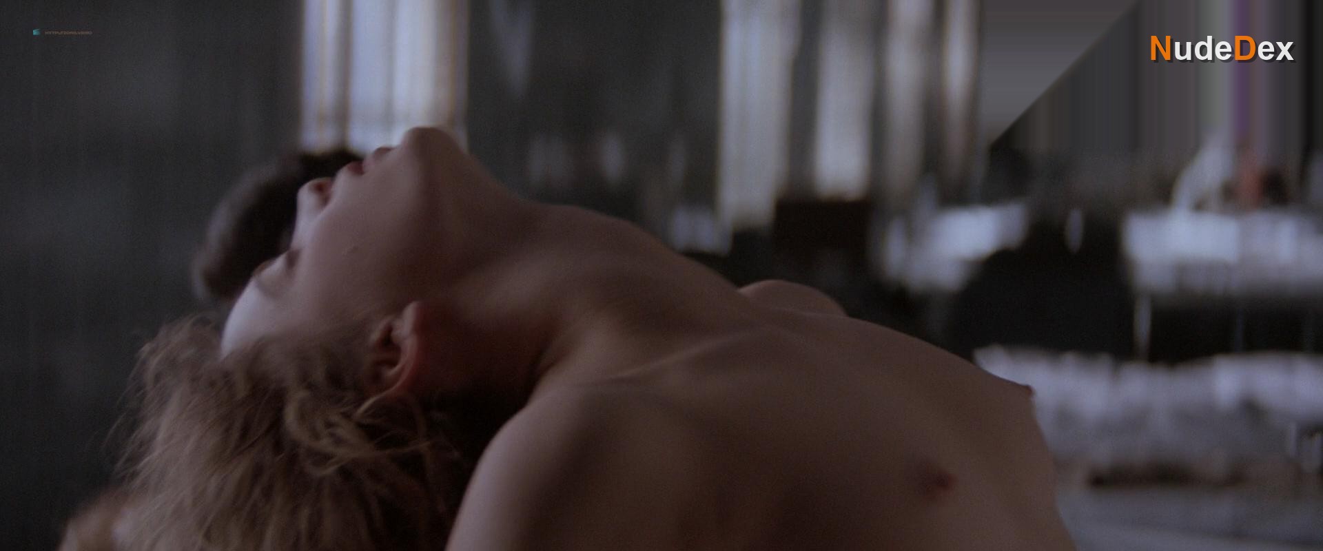 Gabrielle Anwar in Body Snatchers, photo 2