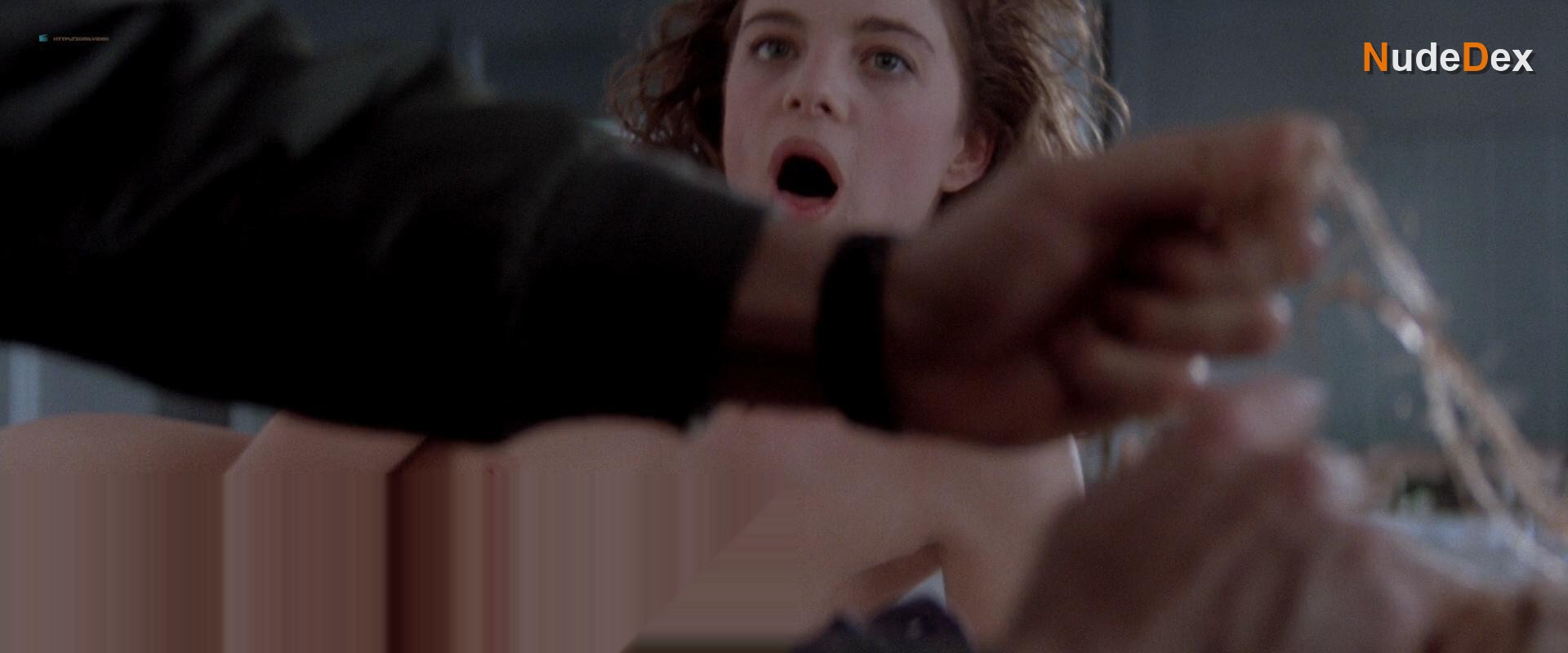 Gabrielle Anwar in Body Snatchers, photo 7