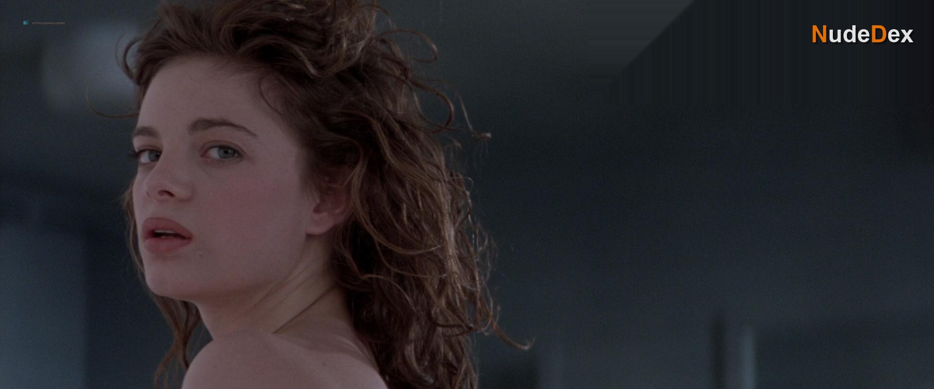 Gabrielle Anwar in Body Snatchers, photo 8