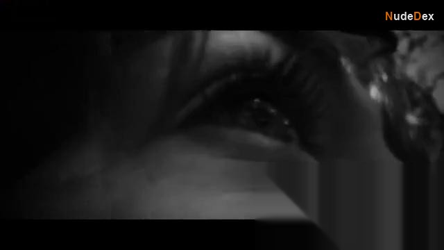 Gabrielle Chabot in Money, photo 3