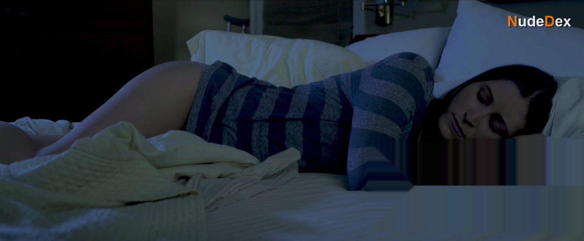 Gabrielle Stone in Stray, photo 2