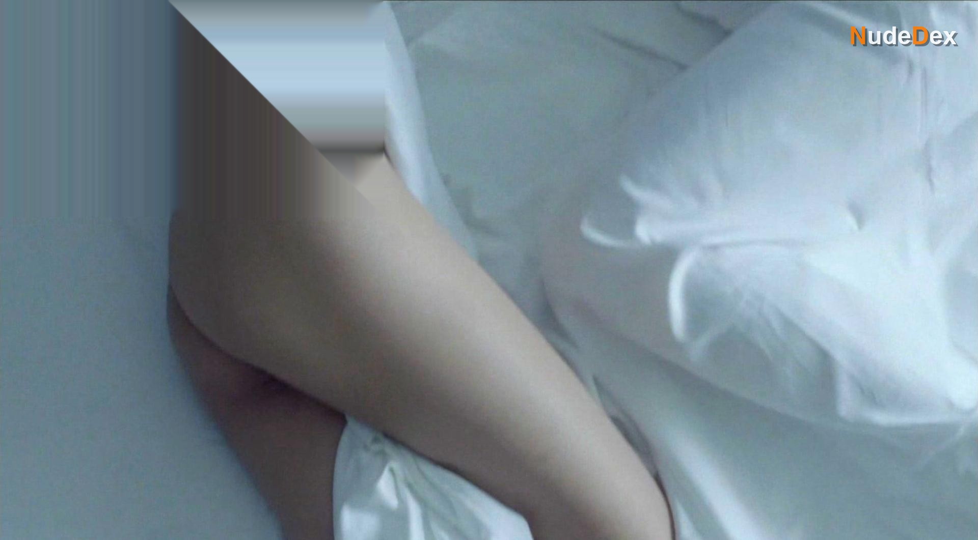 Gemma Chan in Dates, photo 2