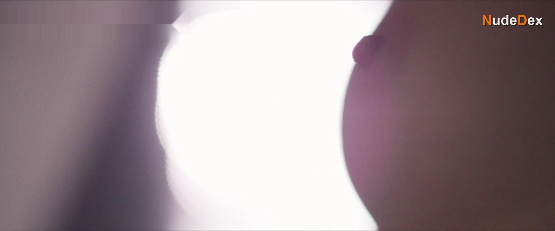 Gemma-leah Devereux in The Bright Side, photo 10