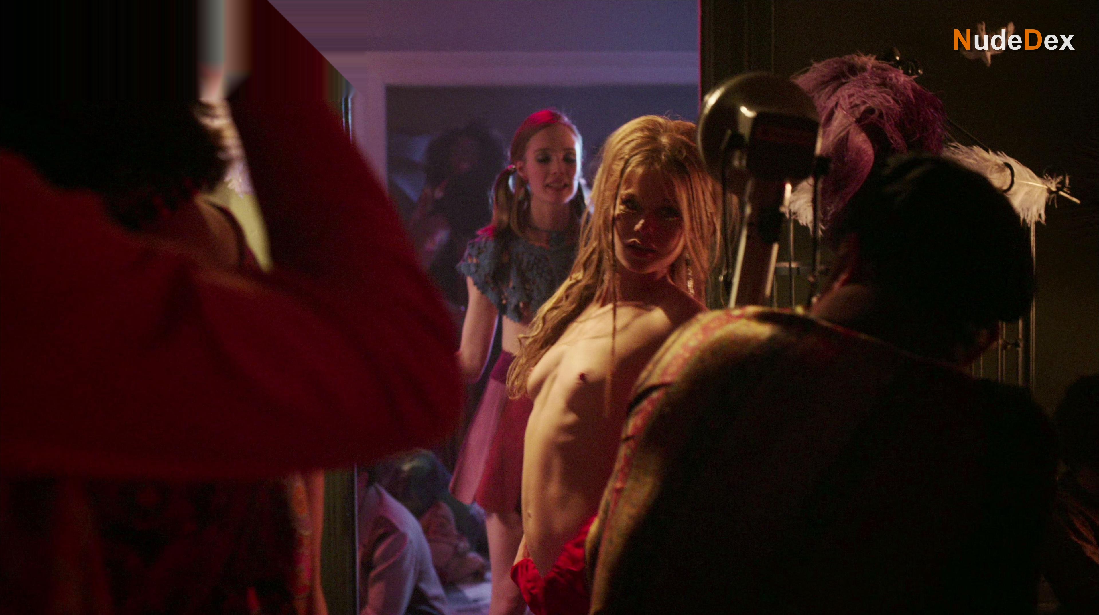 Genevieve Angelson in The Good Girls Revolt, photo 11