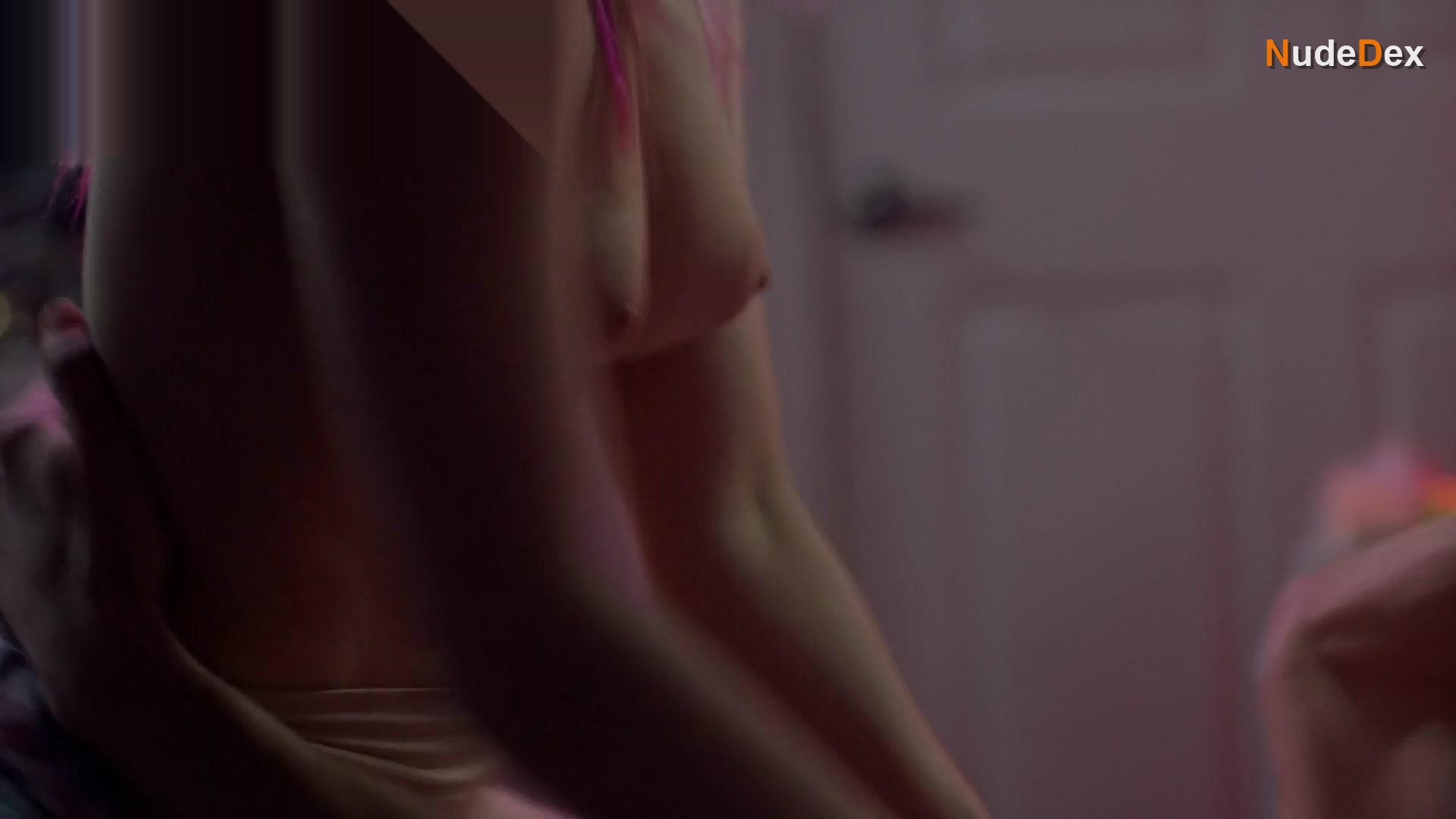 Genevieve Degraves in Slasher, photo 5