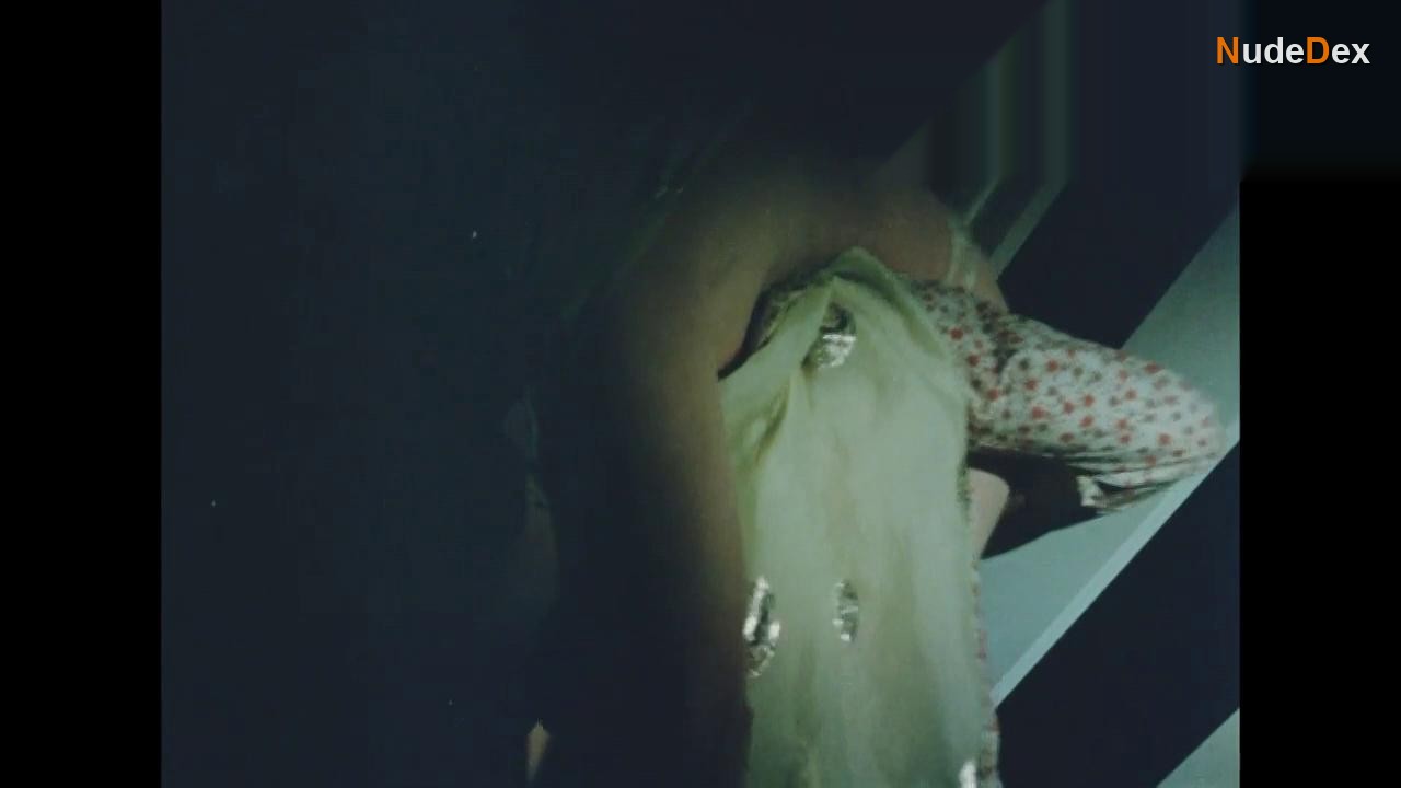 Geraldine Hart in Just One More Time, photo 1