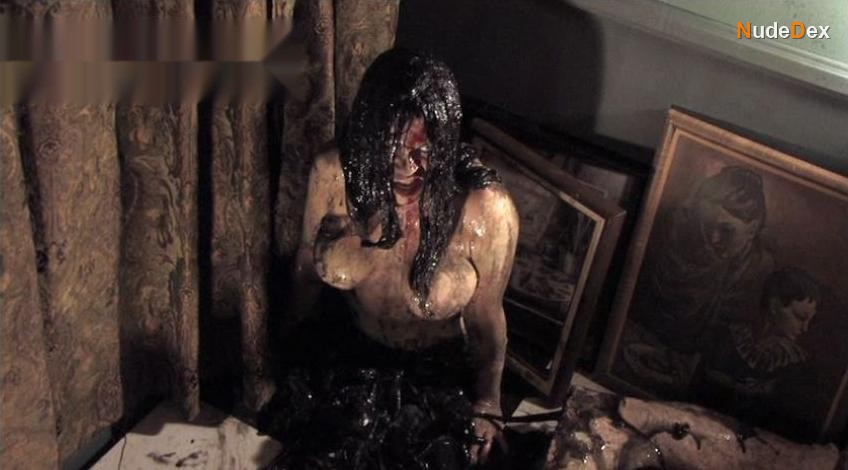 Gia Paloma in Bio Slime, photo 3