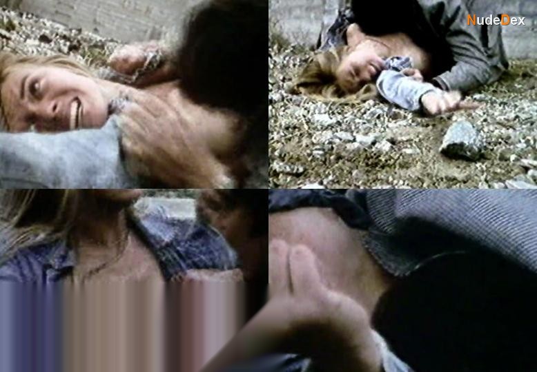Gilda Texter in Runaway, Runaway, photo 4